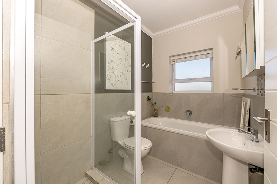 2 Bedroom Property for Sale in Table View Western Cape